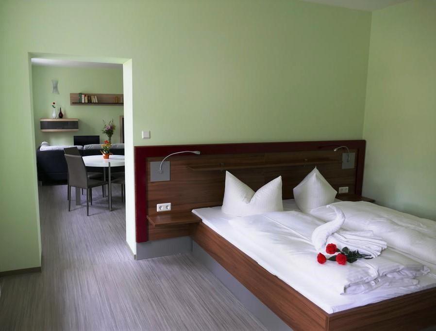 Villa 39 Apartment Hotel Бад Либенщайн Екстериор снимка