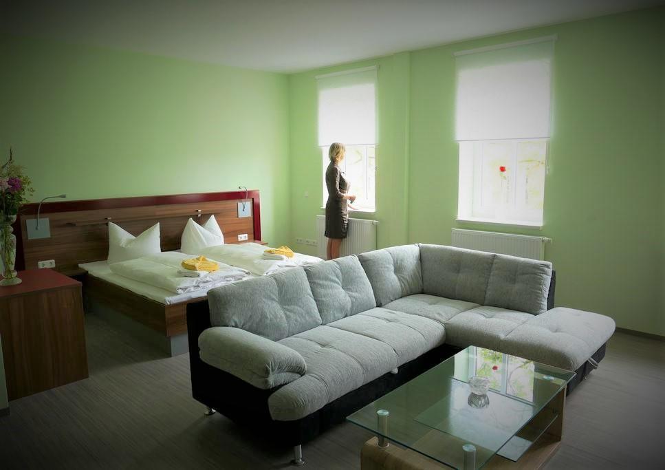 Villa 39 Apartment Hotel Бад Либенщайн Екстериор снимка